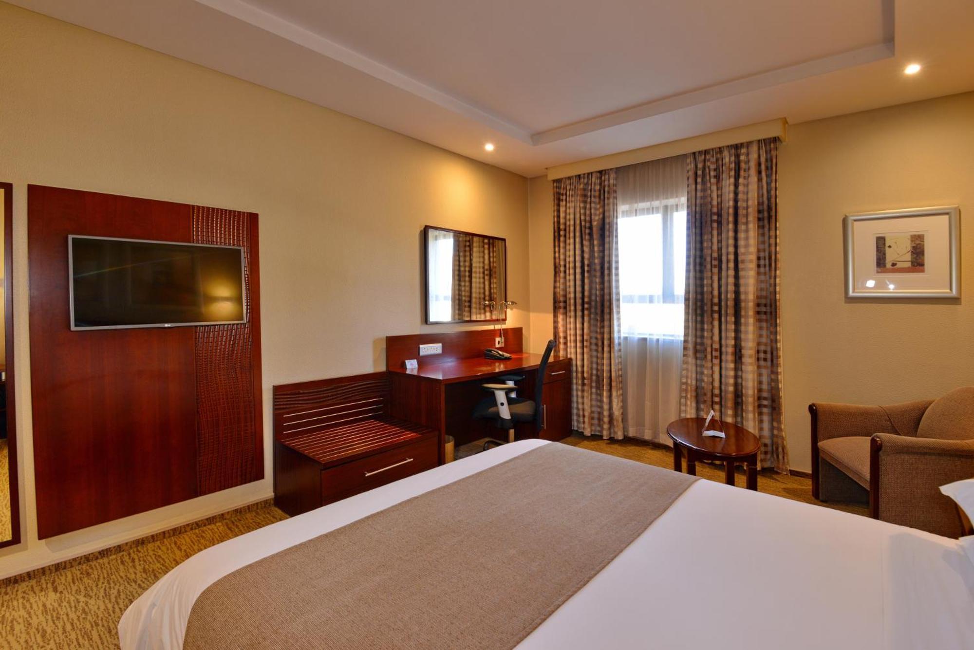 City Lodge Hotel Johannesburg Airport, Barbara Road Kempton Park Exterior photo