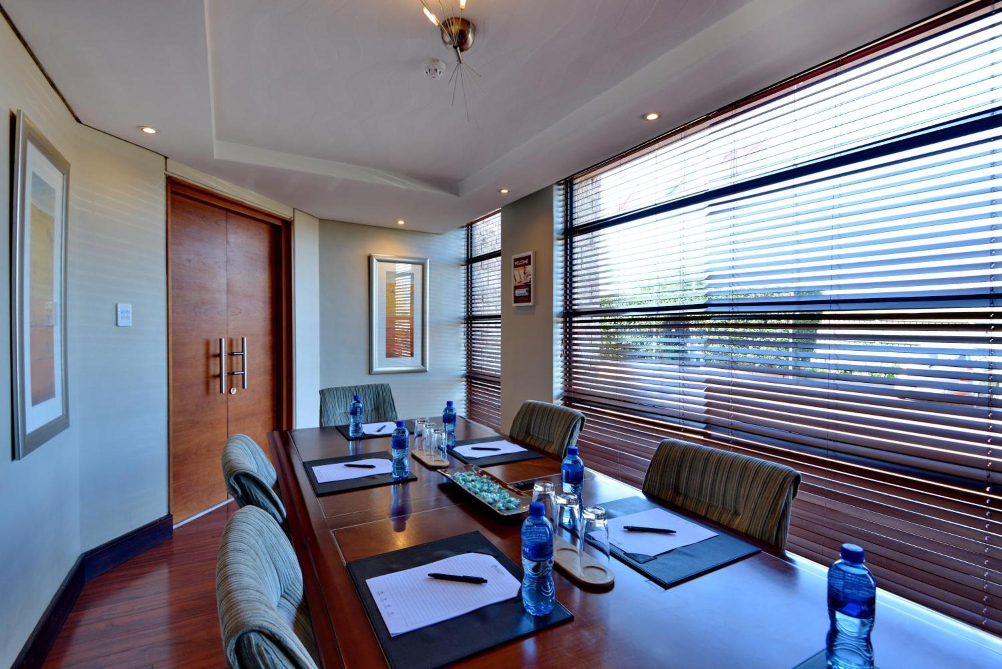 City Lodge Hotel Johannesburg Airport, Barbara Road Kempton Park Exterior photo