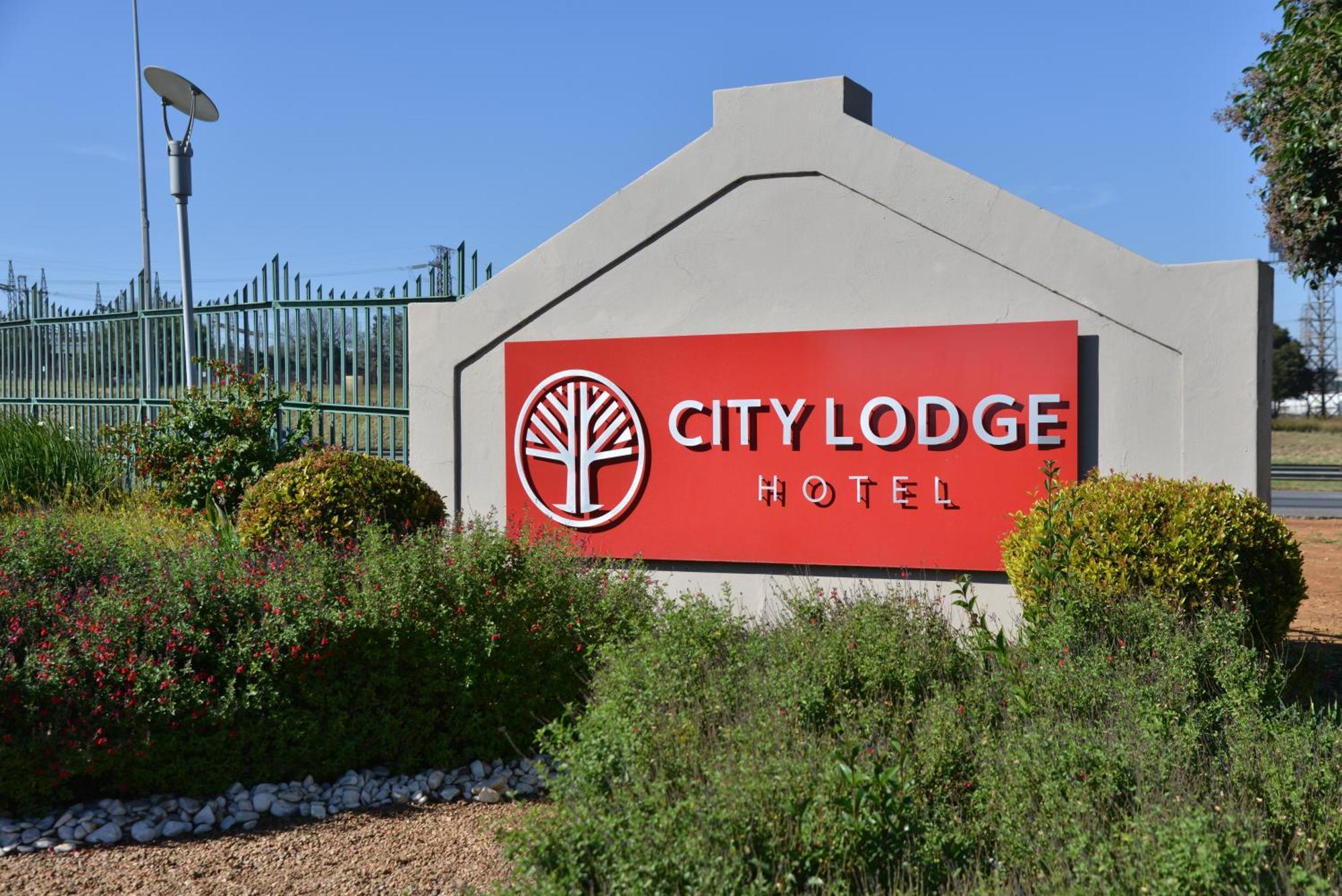 City Lodge Hotel Johannesburg Airport, Barbara Road Kempton Park Exterior photo